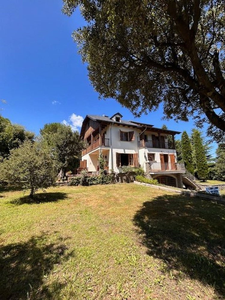 6 bedrooms House in Seva, Spain No. 252657