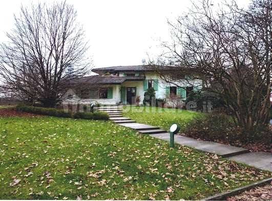 5 rooms House in Santa Giustina in Colle, Italy No. 218257