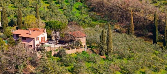 5 rooms House in Assisi, Italy No. 26053 2