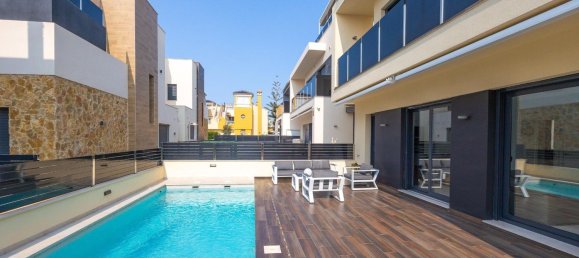 Дом с 3 спальнями в Кабо Роиг, Испания № 145326 3