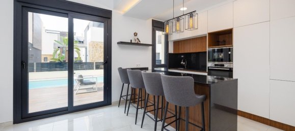 Дом с 3 спальнями в Кабо Роиг, Испания № 145326 7