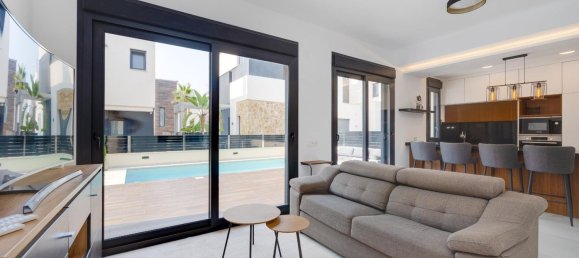 Дом с 3 спальнями в Кабо Роиг, Испания № 145326 6