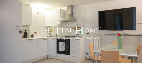 1 chambre Appartement à Milan, Italy No. 323511 3