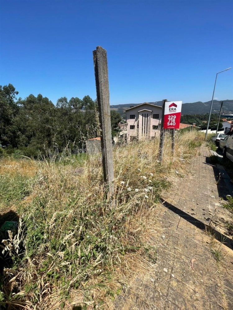  قطعة أرض في Fanzeres, Portugal رقم 192698