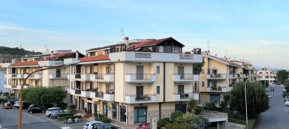 Apartamento de 3 habitaciónes en Squillace, Italy No. 34613 8