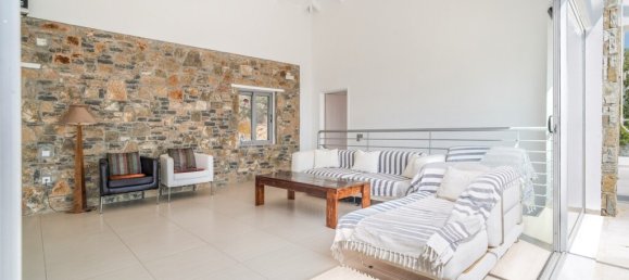 4 bedrooms Villa in Agios Nikolaos, Greece No. 3631 21