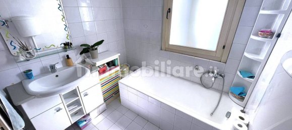 2 غرف نوم شقة في Limbiate, Italy رقم 295734 12