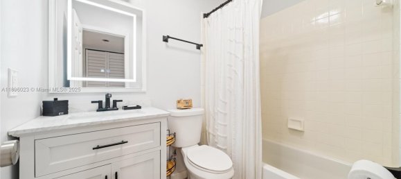 2 chambres propriété commerciale à vendre à Miami, Miami-Dade, Florida, USA № 615915 5