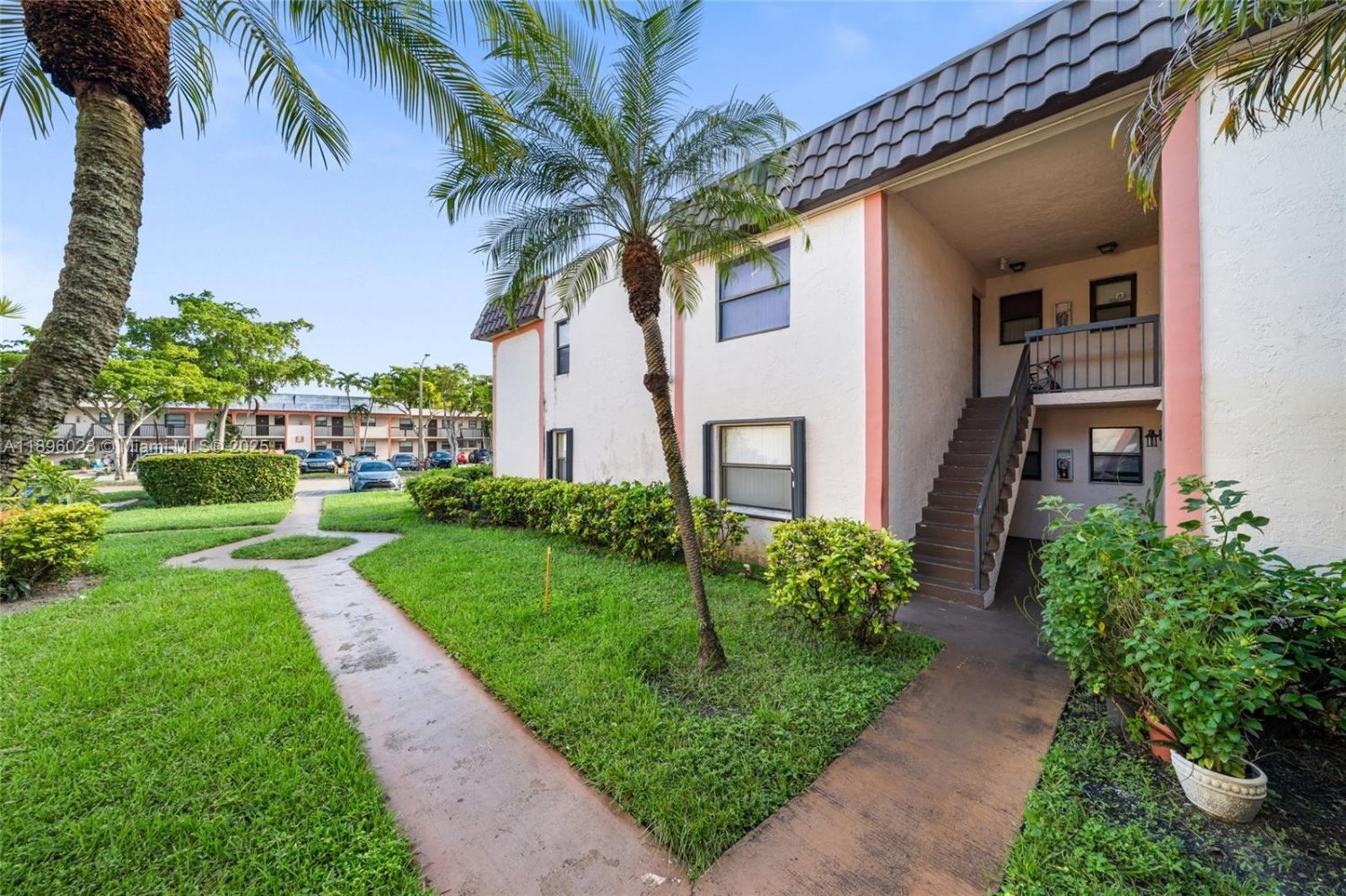 2 chambres propriété commerciale à vendre à Miami, Miami-Dade, Florida, USA № 615915