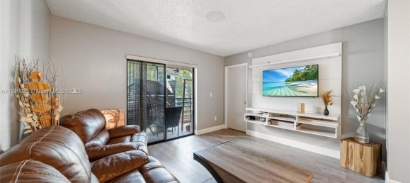 2 chambres propriété commerciale à vendre à Miami, Miami-Dade, Florida, USA № 615915 8