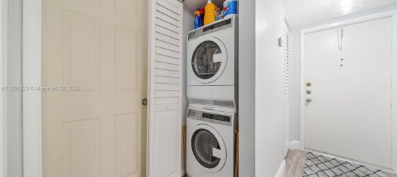 2 chambres propriété commerciale à vendre à Miami, Miami-Dade, Florida, USA № 615915 4