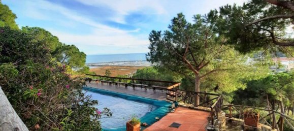 8 bedrooms Villa in Monte Argentario, Italy No. 1396 4