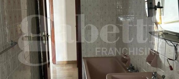 2 bedrooms Apartment in Taranto, Italy No. 33803 7