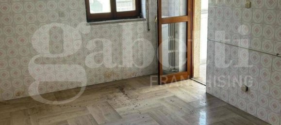 2 bedrooms Apartment in Taranto, Italy No. 33803 3
