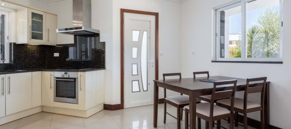 4 bedrooms Villa in Albufeira, Portugal No. 337257 8