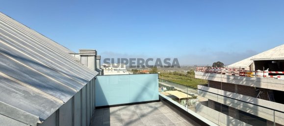 Дуплекс с 2 спальнями в Авейру, Португалия № 152490 10