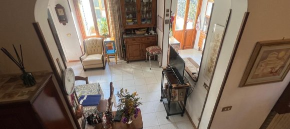 7 rooms House in Florence, Italy No. 116783 13