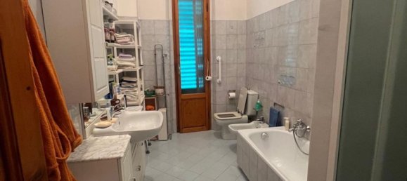 7 rooms House in Florence, Italy No. 116783 29