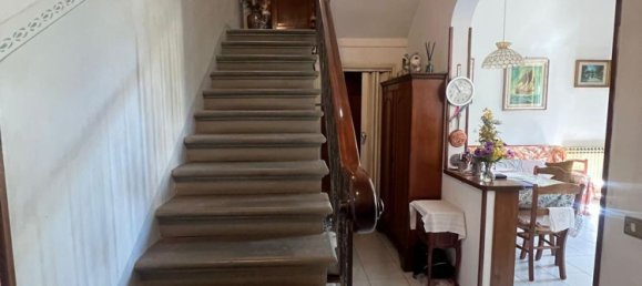 7 rooms House in Florence, Italy No. 116783 18