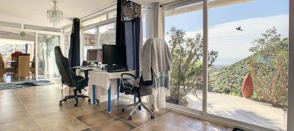 3 bedrooms House in Arenas, Spain No. 58080 19