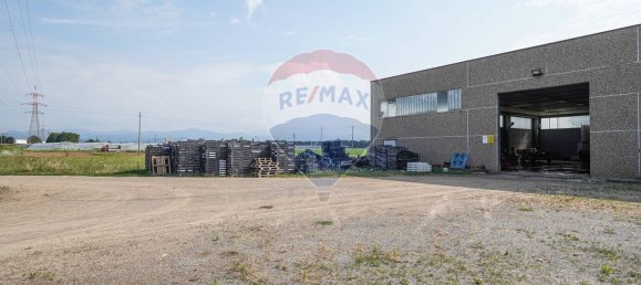 Склад 570м² в Левате, Италия № 289768 22