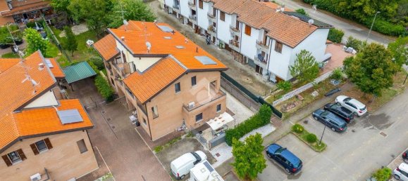 4 bedrooms Villa in Quattro Castella, Italy No. 337852 54