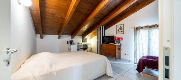 4 bedrooms Villa in Quattro Castella, Italy No. 337852 15