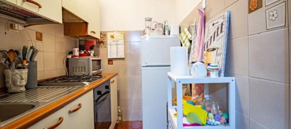3 rooms Apartment in Pisa, Italy No. 38016 9