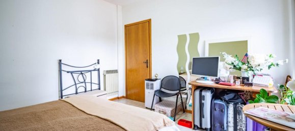 3 rooms Apartment in Pisa, Italy No. 38016 14