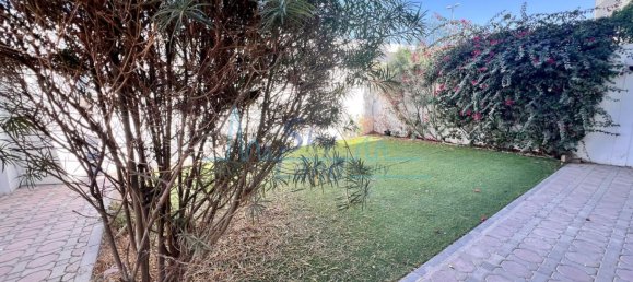 Villa comercial en Al Safa, UAE 372 m² No. 108023 3