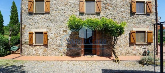 5 bedrooms Villa in Aulla, Italy No. 60289 4