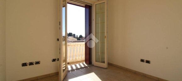 3 bedrooms Apartment in Cassola, Italy No. 80213 16