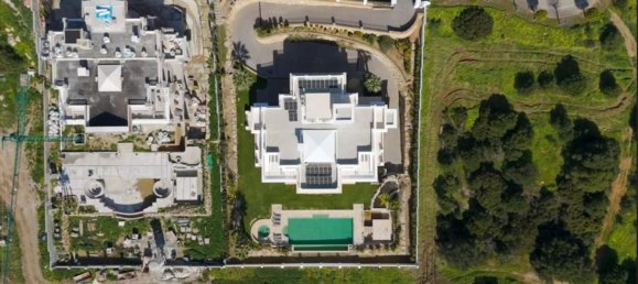 2690m² Land in Cadiz, Spain No. 29376 6