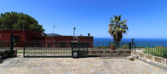 3 rooms Apartment in Agropoli, Italy No. 289777 2