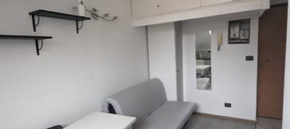 1 bedroom Apartment in Turin, Italy No. 336663 3