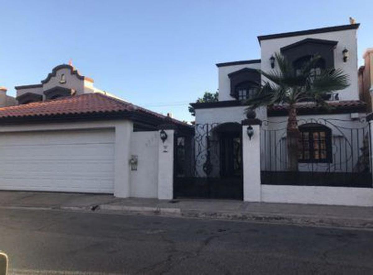 3 bedrooms House in Mexicali, Mexico No. 153236