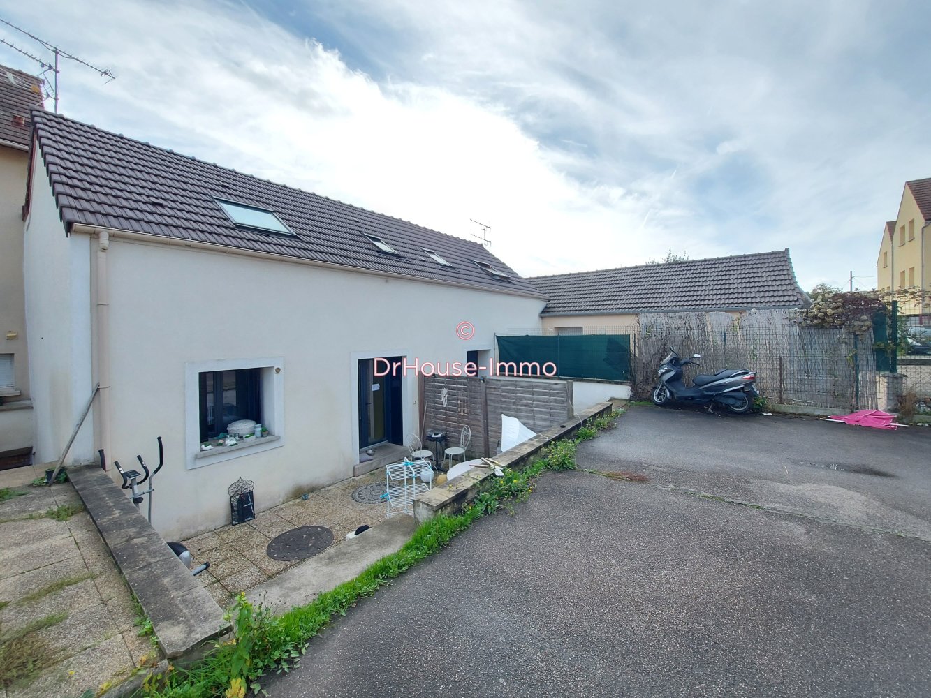 4 Schlafzimmer Gebäude in Mantes-la-Ville, France, Nr. 173996