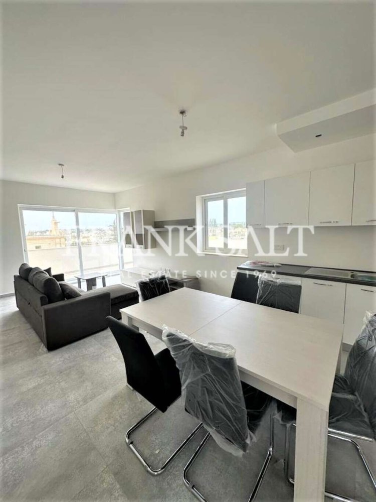 Ático de 3 dormitorios en Balzan, Malta No. 8371