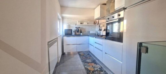 3 rooms Apartment in Castel di Sangro, Italy No. 25471 3