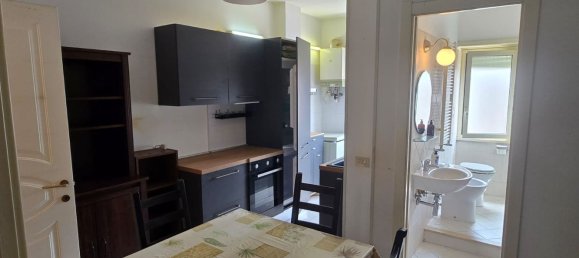 2 bedrooms Apartment in Rome, Italy No. 338042 10
