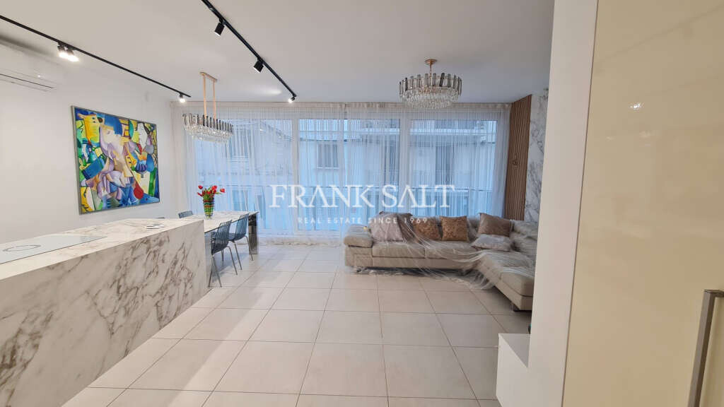 Apartamento de 3 dormitorios en Sliema, Malta No. 10003