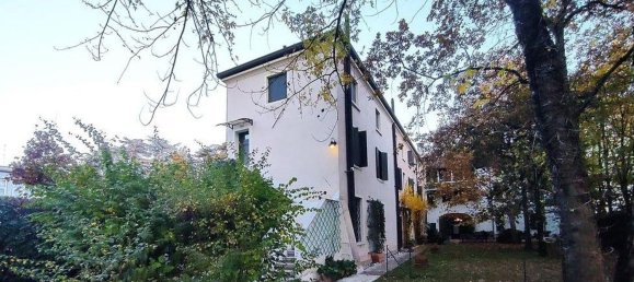 17 rooms House in Oderzo, Italy No. 53143 3