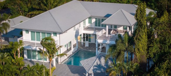 608m² House in Bang Sare, Thailand No. 26329 3