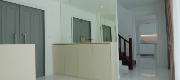 608m² House in Bang Sare, Thailand No. 26329 27