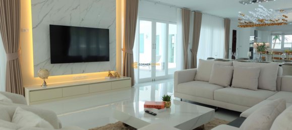 608m² House in Bang Sare, Thailand No. 26329 23