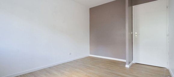 Apartamento de 3 dormitorios en La Madeleine, France No. 52940 7