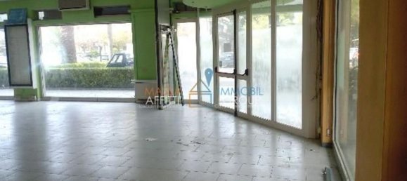 315m² Commercial property in Massa, Italy No. 39671 4