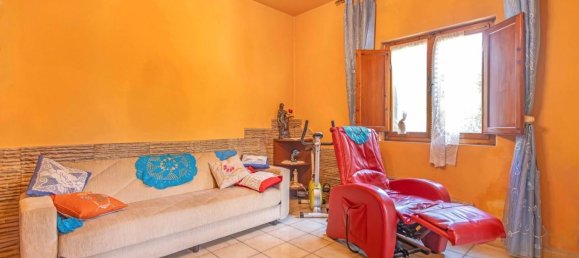 Casa de 8 dormitorios en Santa Maria a Monte, Italy No. 380637 13