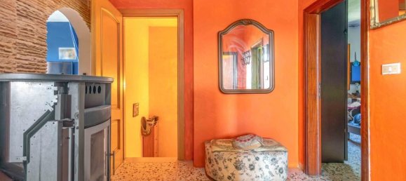 Casa de 8 dormitorios en Santa Maria a Monte, Italy No. 380637 23