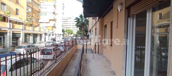 3 bedrooms Apartment in Palermo, Italy No. 46064 26